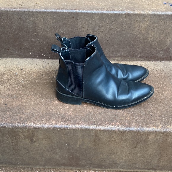 Zara “Chelsea” Boots - Picture 3 of 5